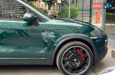 Внедорожник / Кроссовер Porsche Cayenne 2013 в 