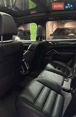 Внедорожник / Кроссовер Porsche Cayenne 2011 в 