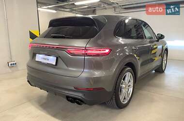 Внедорожник / Кроссовер Porsche Cayenne 2019 в 