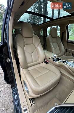 Внедорожник / Кроссовер Porsche Cayenne 2014 в 
