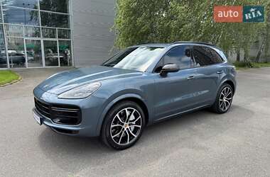Внедорожник / Кроссовер Porsche Cayenne 2019 в 