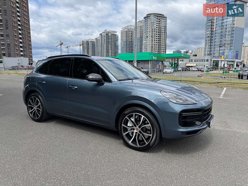 Внедорожник / Кроссовер Porsche Cayenne 2019 в Киеве
