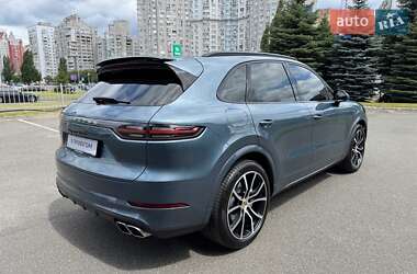 Внедорожник / Кроссовер Porsche Cayenne 2019 в 