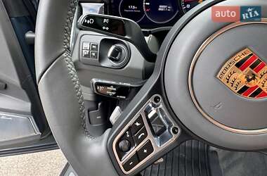 Внедорожник / Кроссовер Porsche Cayenne 2019 в 
