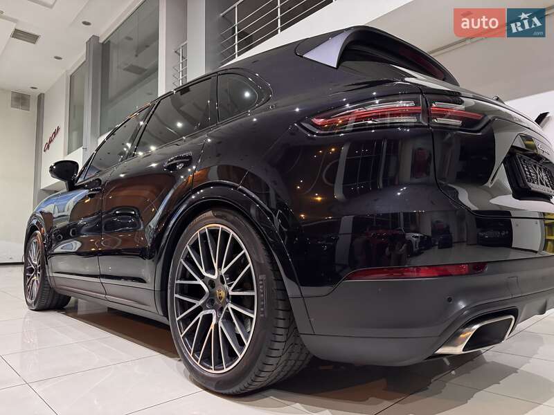 Внедорожник / Кроссовер Porsche Cayenne 2019 в Одессе