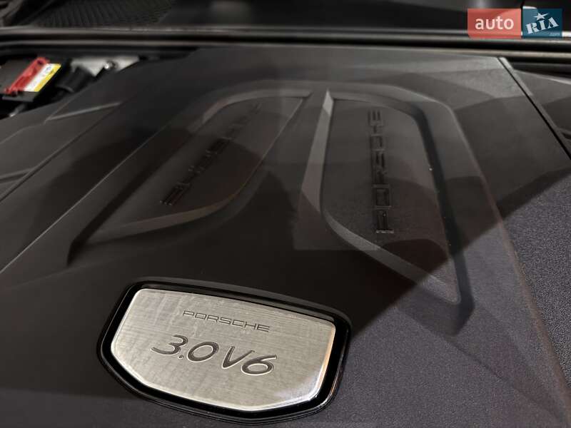 Внедорожник / Кроссовер Porsche Cayenne 2019 в Одессе