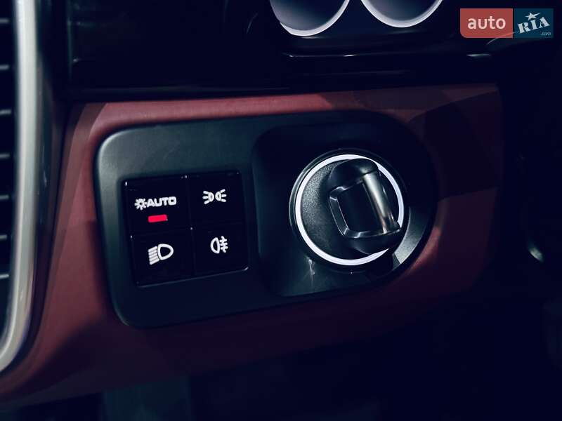 Внедорожник / Кроссовер Porsche Cayenne 2019 в Одессе