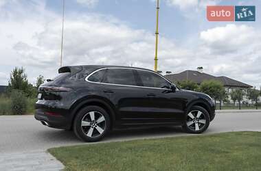 Позашляховик / Кросовер Porsche Cayenne 2018 в 