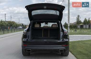 Позашляховик / Кросовер Porsche Cayenne 2018 в 