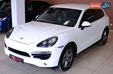 Внедорожник / Кроссовер Porsche Cayenne 2011 в 