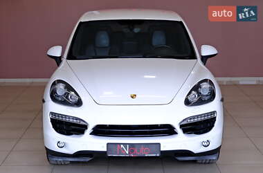 Внедорожник / Кроссовер Porsche Cayenne 2011 в 