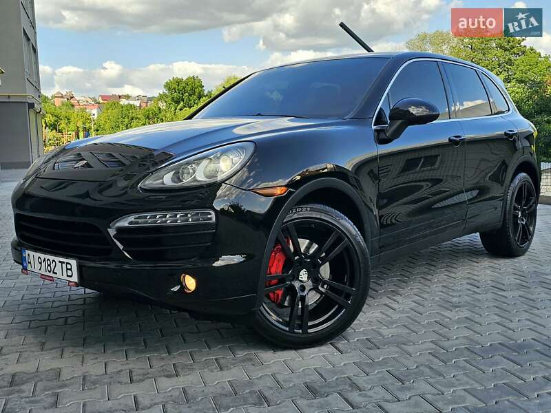 Внедорожник / Кроссовер Porsche Cayenne 2011 в 
