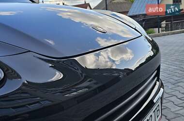 Внедорожник / Кроссовер Porsche Cayenne 2011 в 