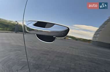 Внедорожник / Кроссовер Porsche Cayenne 2011 в 