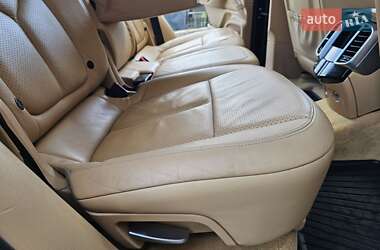 Внедорожник / Кроссовер Porsche Cayenne 2011 в 