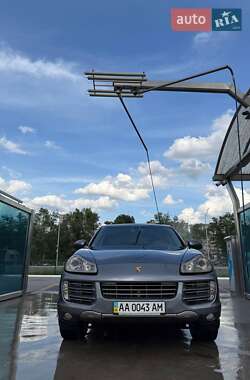Внедорожник / Кроссовер Porsche Cayenne 2006 в 