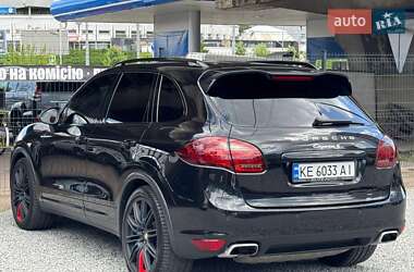 Внедорожник / Кроссовер Porsche Cayenne 2010 в 