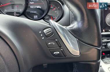 Внедорожник / Кроссовер Porsche Cayenne 2010 в 