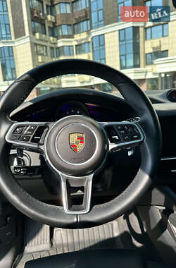 Внедорожник / Кроссовер Porsche Cayenne 2022 в 