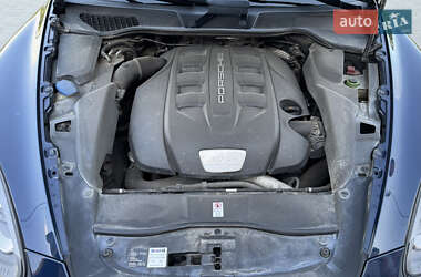 Внедорожник / Кроссовер Porsche Cayenne 2012 в 