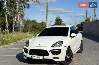 Внедорожник / Кроссовер Porsche Cayenne 2010 в 