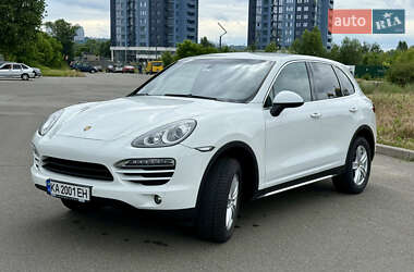 Внедорожник / Кроссовер Porsche Cayenne 2013 в 