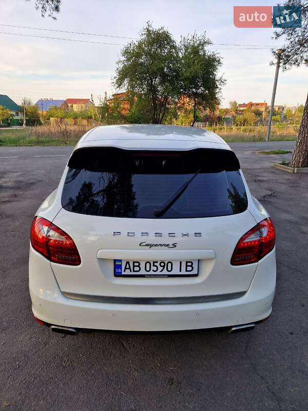 Позашляховик / Кросовер Porsche Cayenne 2010 в Вінниці