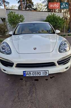 Внедорожник / Кроссовер Porsche Cayenne 2010 в 