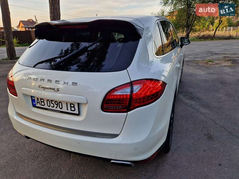Позашляховик / Кросовер Porsche Cayenne 2010 в Вінниці