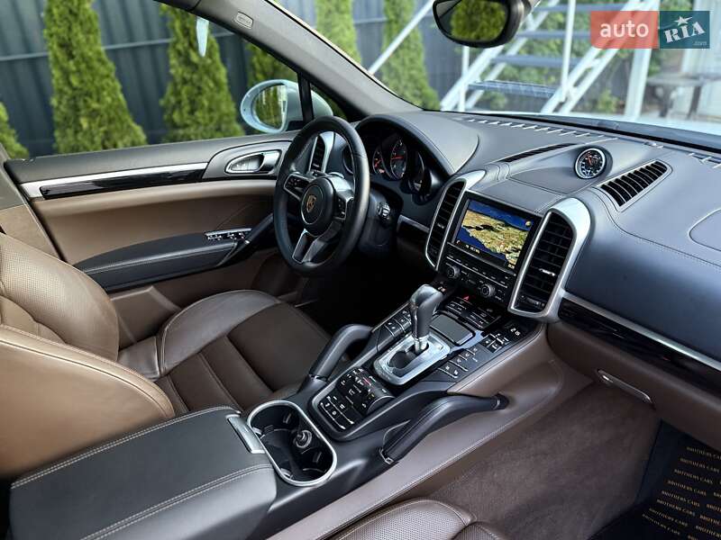 Позашляховик / Кросовер Porsche Cayenne 2016 в Одесі фото 15 Позашляховик / Кросовер Porsche Cayenne 2016 в Одесі