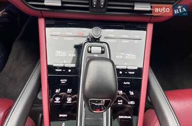Внедорожник / Кроссовер Porsche Cayenne 2021 в 