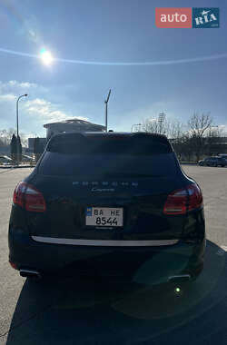 Внедорожник / Кроссовер Porsche Cayenne 2014 в 