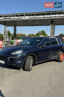 Позашляховик / Кросовер Porsche Cayenne 2013 в 