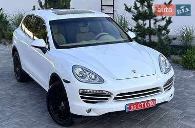 Внедорожник / Кроссовер Porsche Cayenne 2014 в 