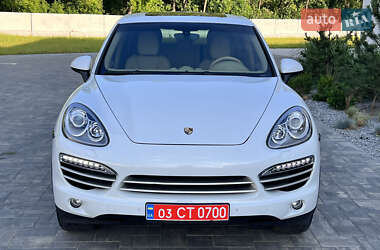 Внедорожник / Кроссовер Porsche Cayenne 2014 в 