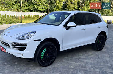 Внедорожник / Кроссовер Porsche Cayenne 2014 в 