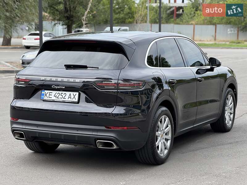 Внедорожник / Кроссовер Porsche Cayenne 2018 в Днепре