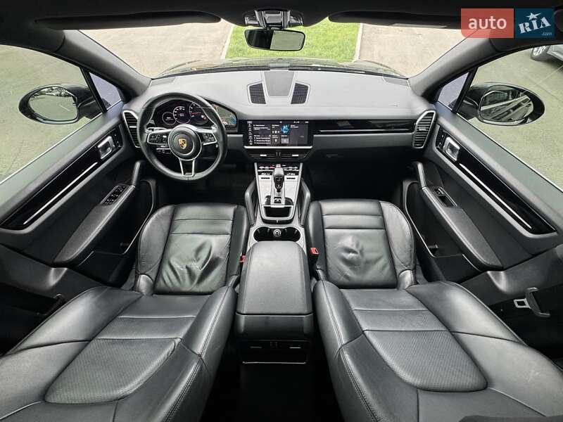 Внедорожник / Кроссовер Porsche Cayenne 2018 в Днепре