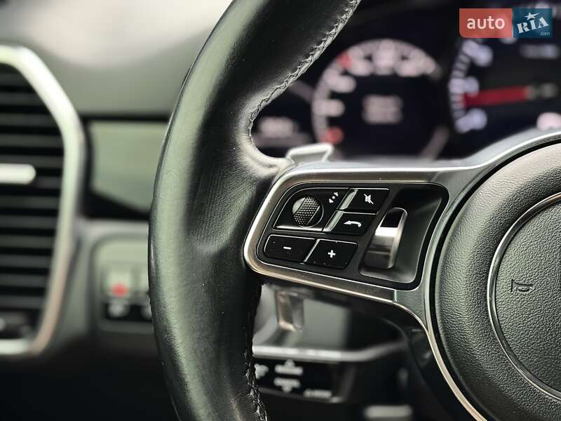 Внедорожник / Кроссовер Porsche Cayenne 2018 в Днепре