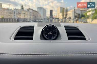 Внедорожник / Кроссовер Porsche Cayenne 2022 в 