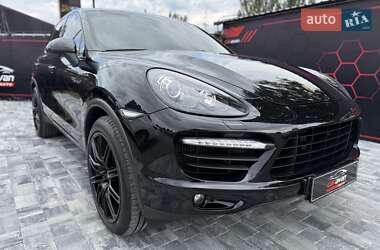 Внедорожник / Кроссовер Porsche Cayenne 2012 в 