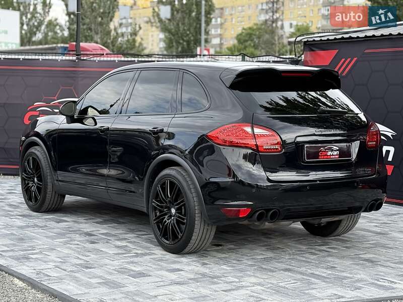 Внедорожник / Кроссовер Porsche Cayenne 2012 в Днепре