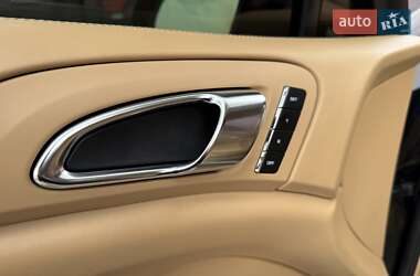 Внедорожник / Кроссовер Porsche Cayenne 2012 в 