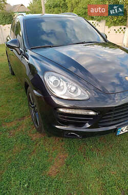 Внедорожник / Кроссовер Porsche Cayenne 2010 в 