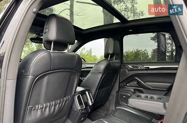 Внедорожник / Кроссовер Porsche Cayenne 2012 в 