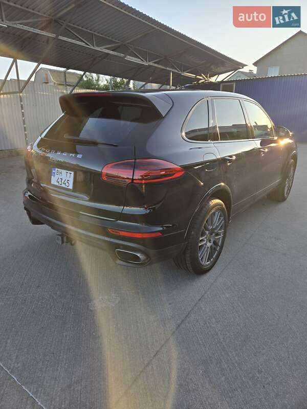 Внедорожник / Кроссовер Porsche Cayenne 2016 в Одессе