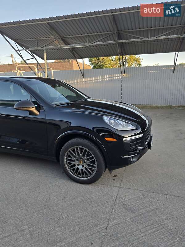 Внедорожник / Кроссовер Porsche Cayenne 2016 в Одессе