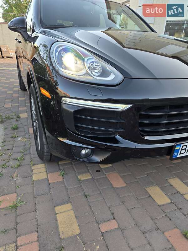 Внедорожник / Кроссовер Porsche Cayenne 2016 в Одессе