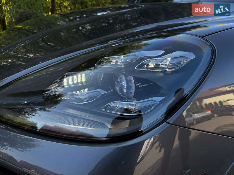 Внедорожник / Кроссовер Porsche Cayenne 2023 в Ровно