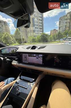 Внедорожник / Кроссовер Porsche Cayenne 2023 в 